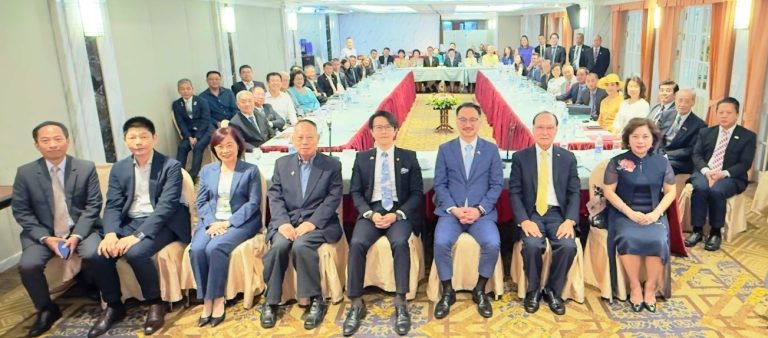 泰國急難救助協會舉辦座談會 阮昭雄親頒僑務榮譽職聘書