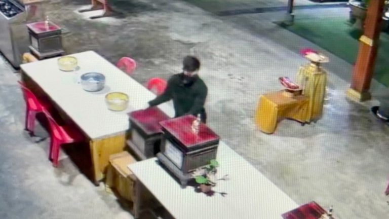 竊賊夜闖廟宇 盜走16座捐款箱逾3萬銖