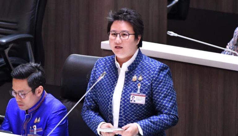 泰自豪黨正式啟動不信任動議