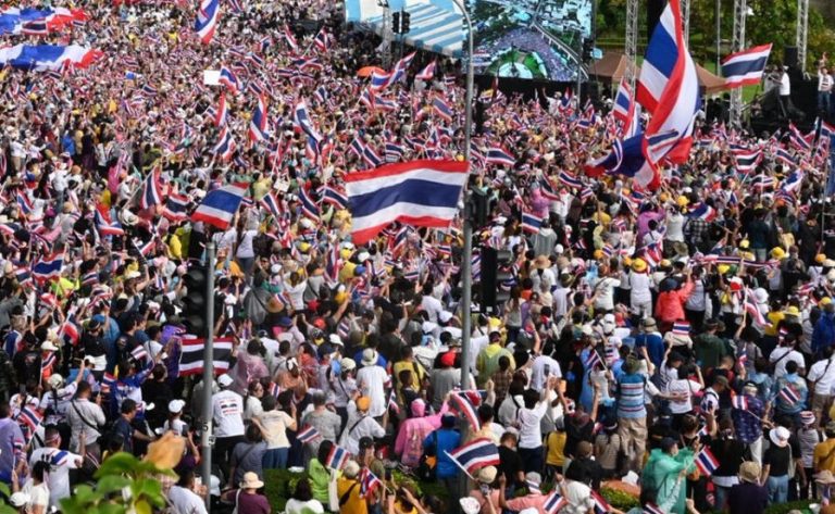 人民黨譴責集會煽動民族主義 為政變鋪路