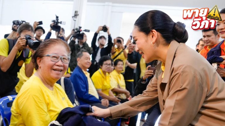 貝東丹看望難府災民及檢查古蹟受損