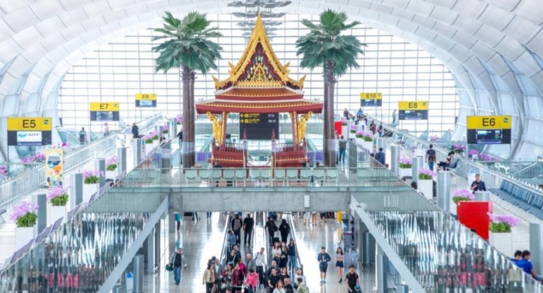 AOT本財年第3季獲利38.6億 年跌15%