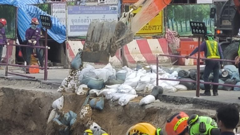 防災減災廳緊急填補塌陷大坑
