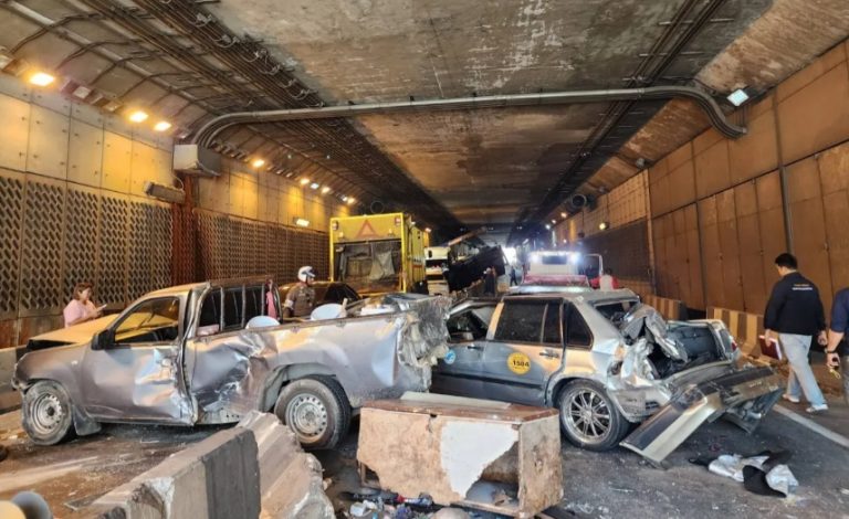 普吉隧道16車連環撞 1人重傷