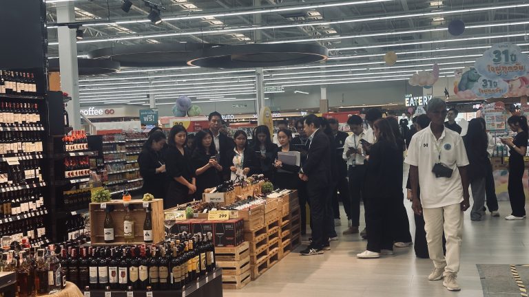 全民熱買 半半購消費突破30億銖