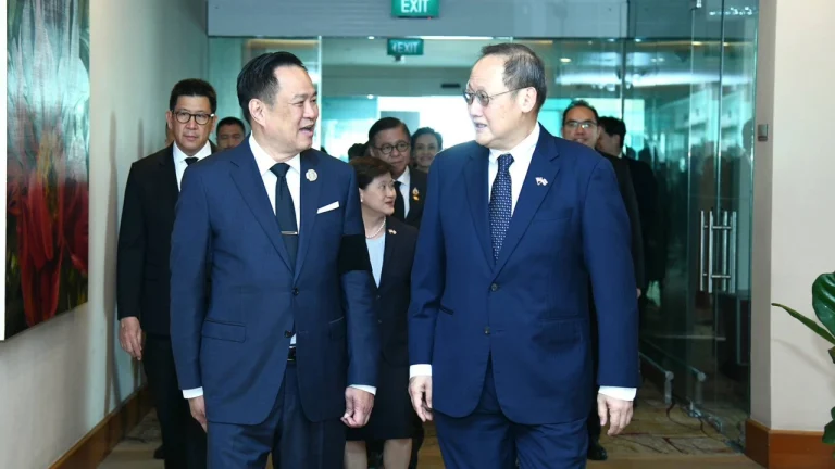 阿努庭抵達新加坡 擬簽兩份擴大合作備忘錄