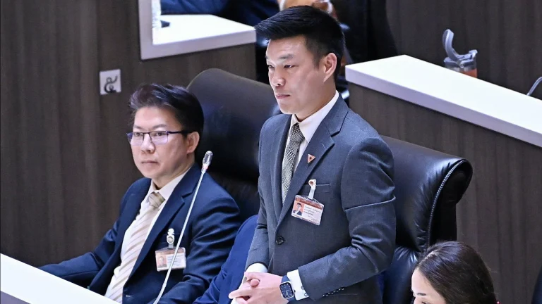 人民黨準備提交不信任政府動議
