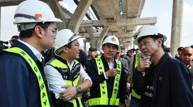 府尹視察拉瑪二事故現場 指揮救援