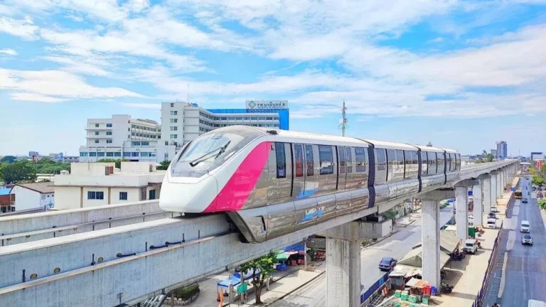 泰王禦賜捷運粉紅線名為威瓦·那空