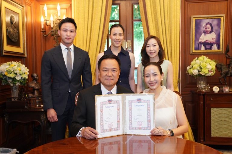 春風得意馬蹄急 阿努庭登記結婚