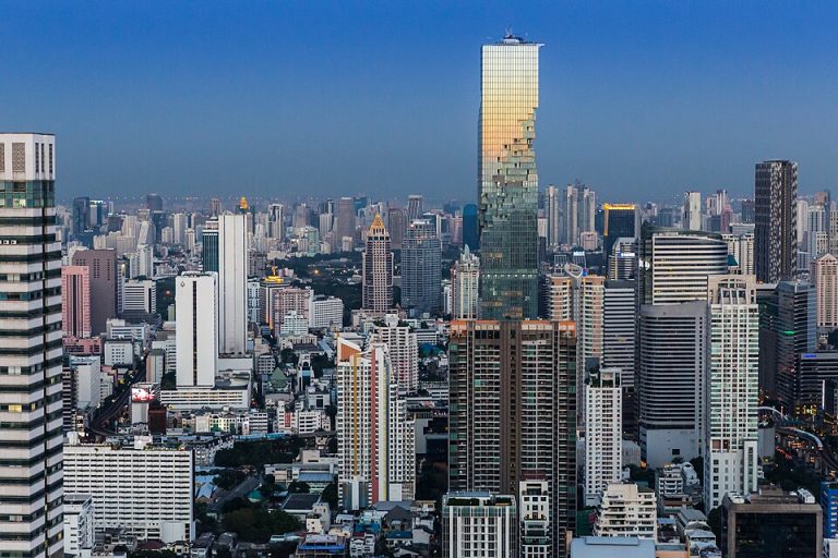 政局泰穩 樓市轉向中東富豪