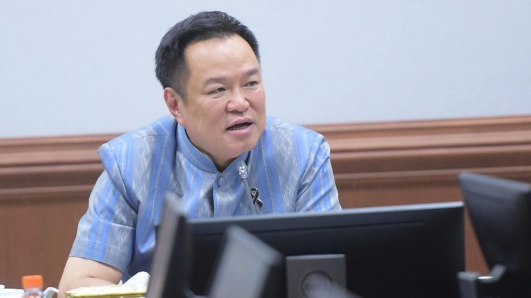 阿努庭宣佈地方考試舞弊已停職多人