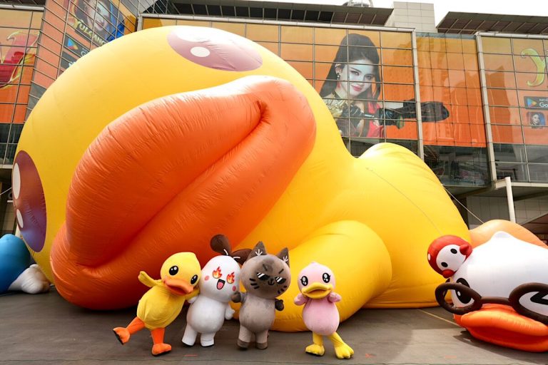 B.Duck回歸 Central World成為全新打卡熱點