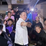 阿努庭乘船進入災區 被嗆「你來幹嘛？」