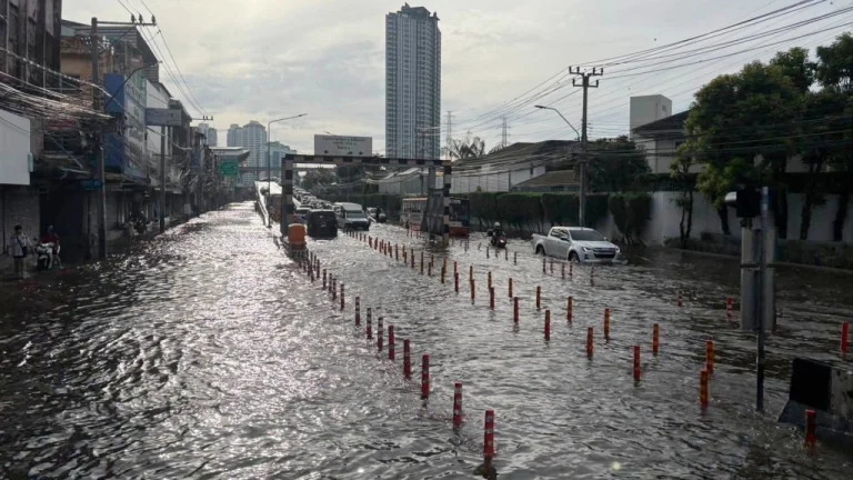 截止29日中午 曼谷水災路況更新