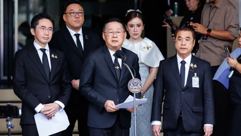 曼谷155所學校積水 本週無法恢復教學