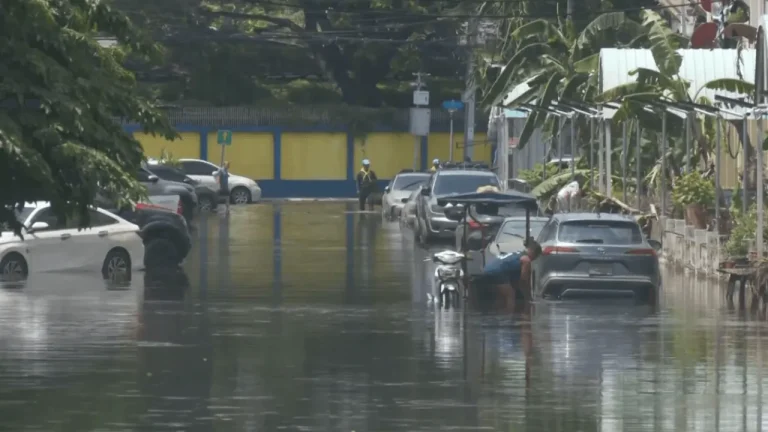 大型抽水機上陣 曼谷積水明顯下降