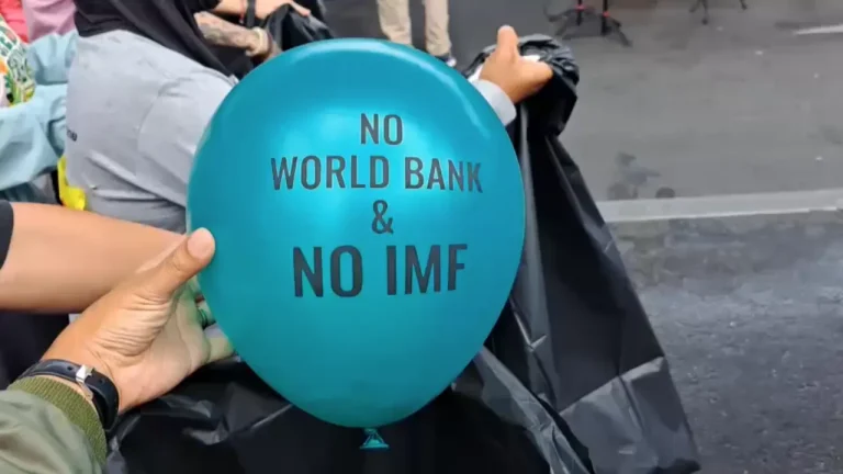 示威活動持續 訴求「不要世行及不要IMF」