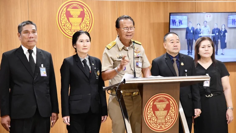 灰產涉嫌將電子垃圾制肥 轉售農民獲利